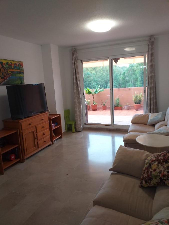 Planta Baja Cerca De La Playa Casares Costa Apartment Exterior foto
